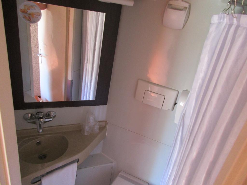 Premiere Classe Avignon Le Pontet Exterior photo